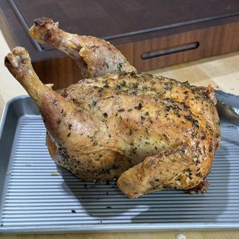 PoulTree Chicken Rod "The Perch" & Lodge Iron Skillet (Bundle)